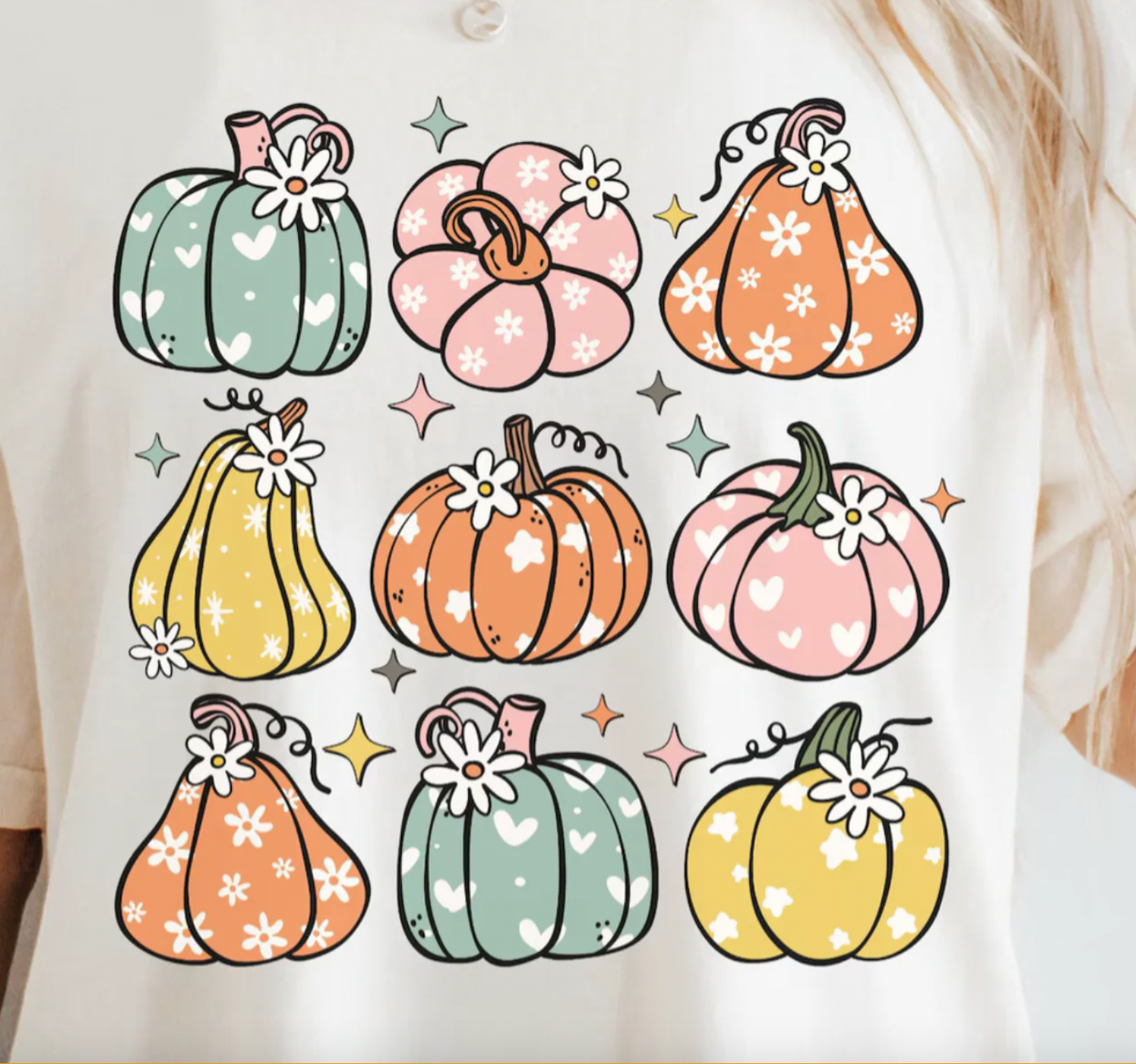 9 Pretty Pumpkins   - Cream Sweatshirt or Tee