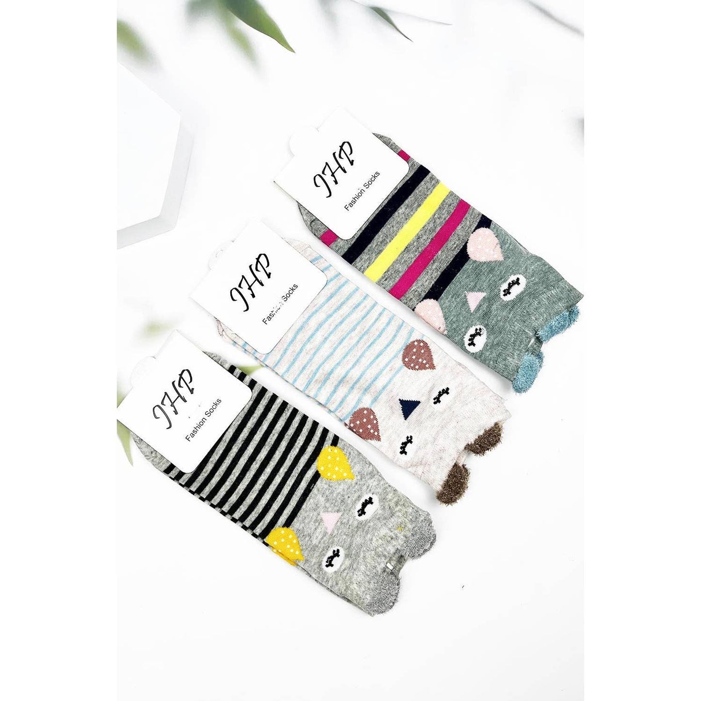 ANIMAL WITH STRIPES PRINT KIDS ANKLE SOCKS: ASSORTED