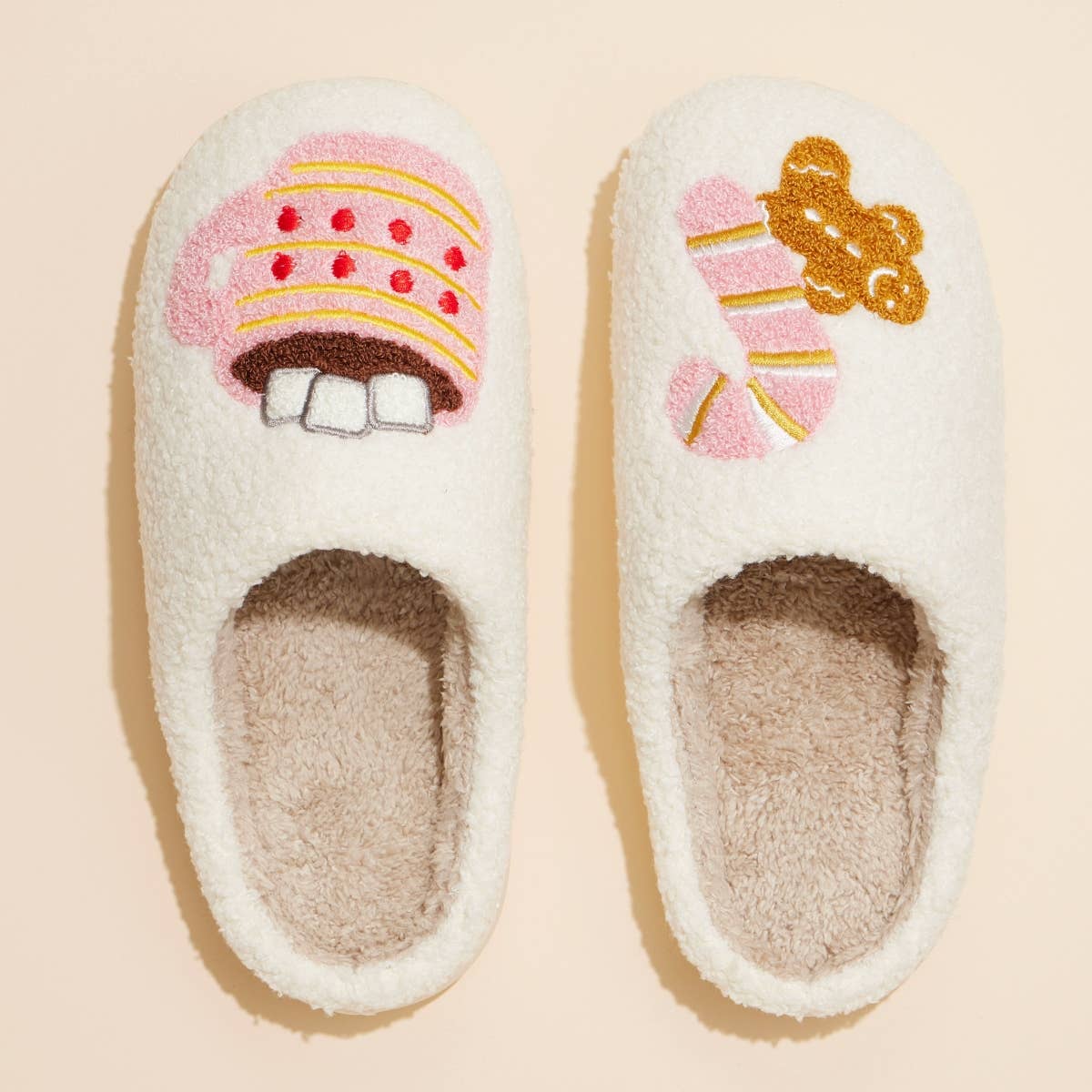 Gingerbread Man & Hot Chocolate slippers for Christmas Gift: Pink