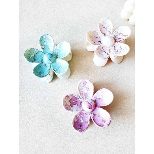Watercolor Daisy Hair Clips with Gold Accents: ASSORTED COLOR / ONE SIZE(12)